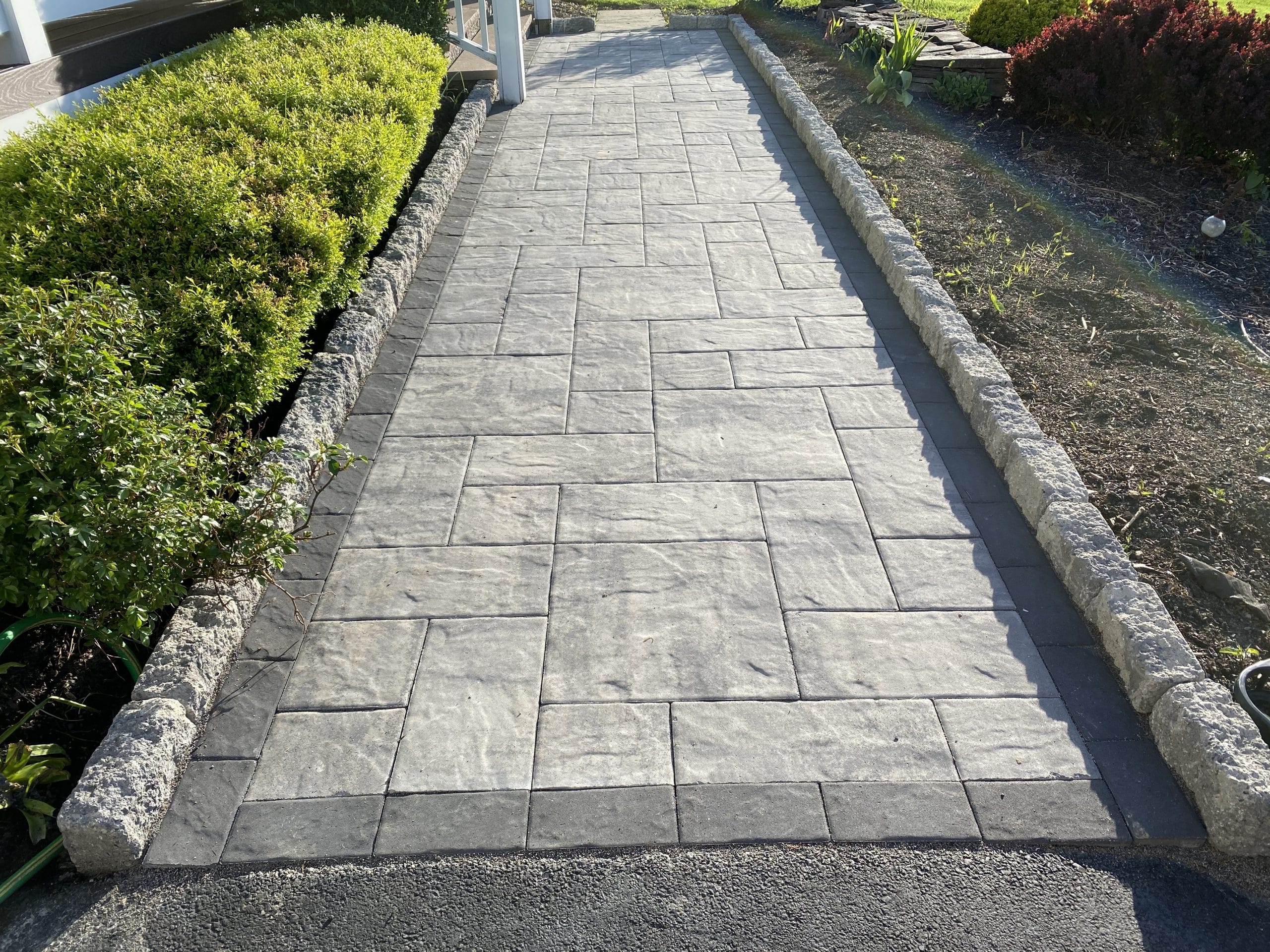 Precast concrete walkway